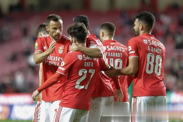 南宫体育集结日突围战来临；国际米兰围绕葡超队长鼓劲；气氛紧张；数据趋势出现新变化的简单介绍